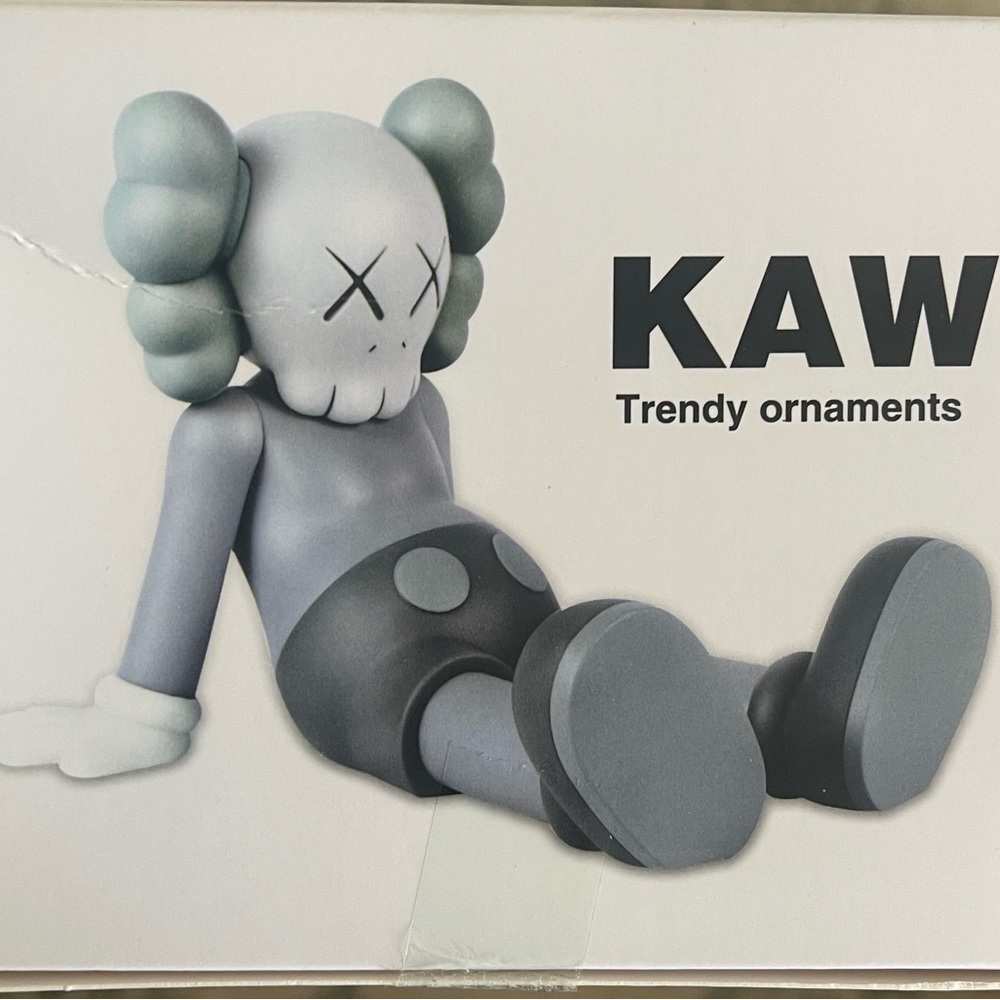 Kaws Figurine